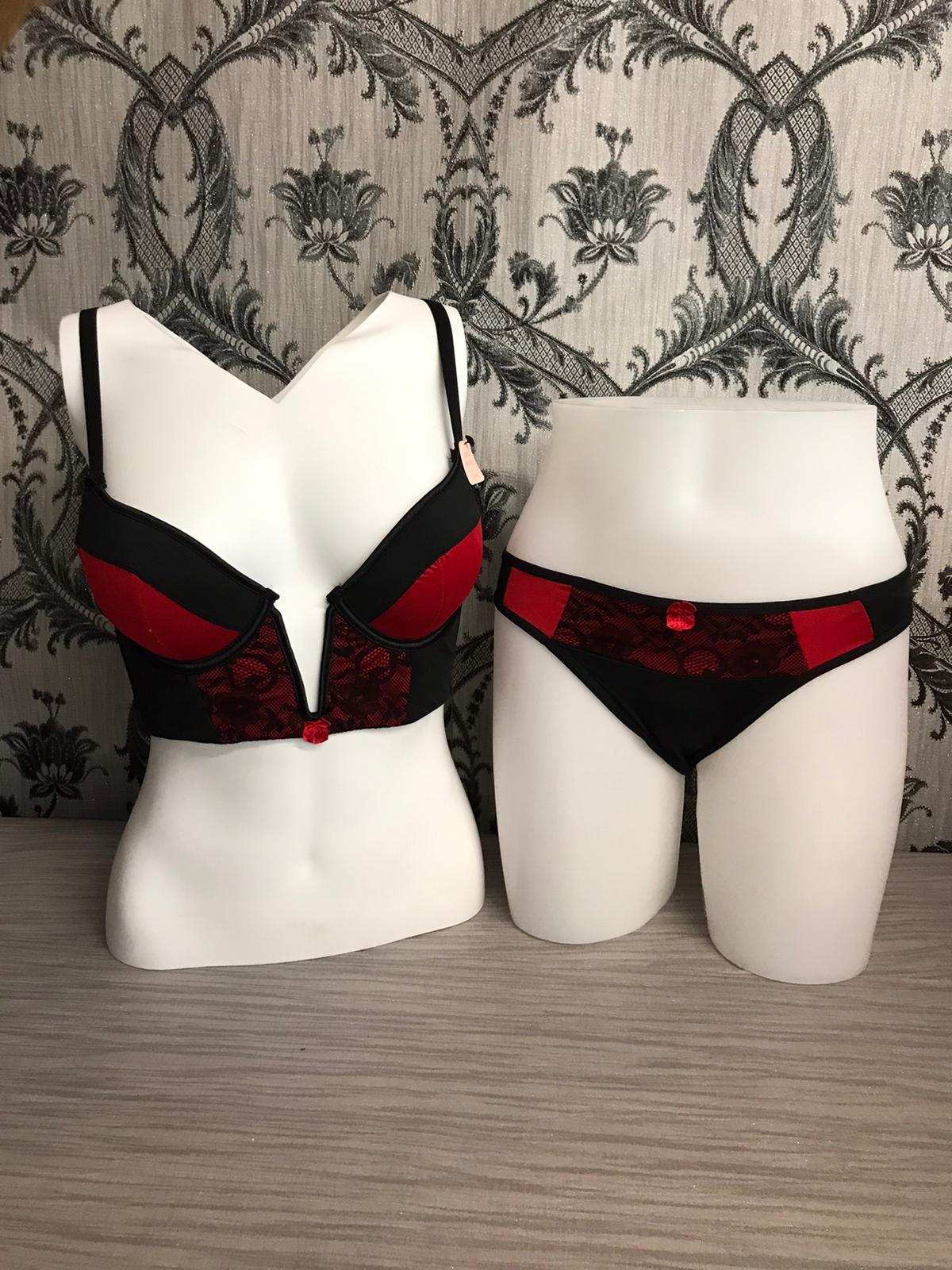 P125140-gefokt boeiende string