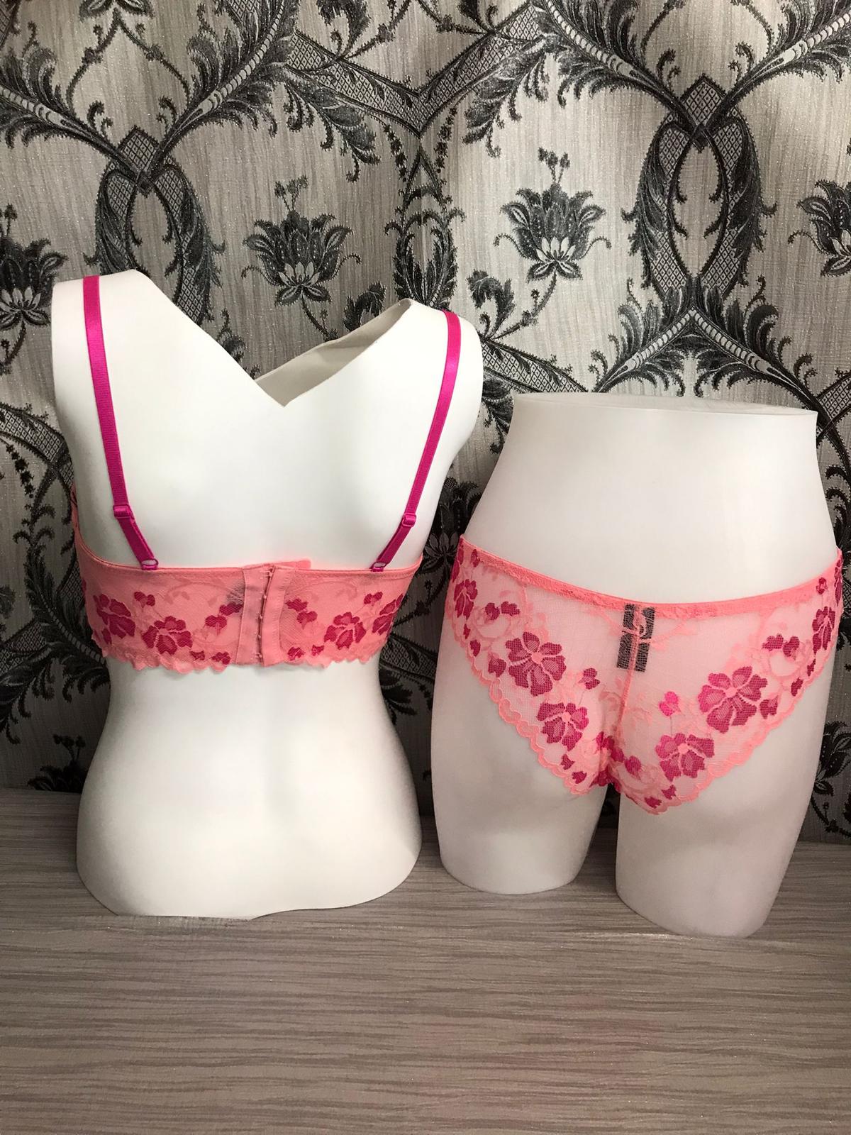 B25216-FPNK Crossing Over Longline Bra