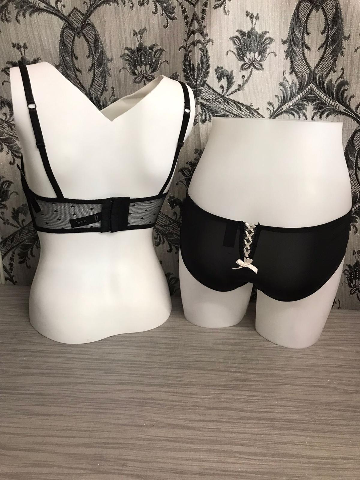 B25223-BLK So zeer glamoureuze longline beha