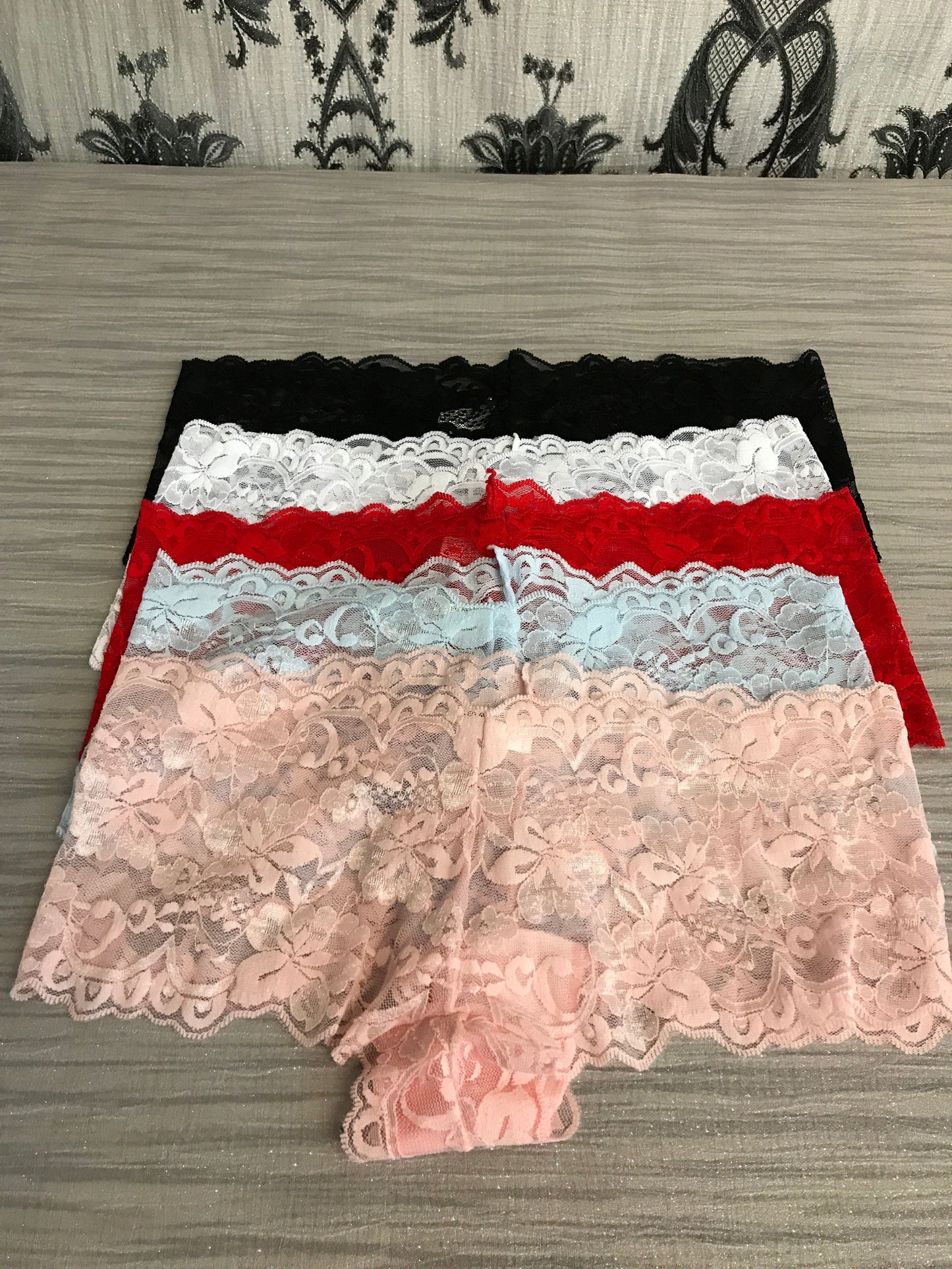 LA2952 - White Leg Avenue Lace Stretch Mid Rise Boyshorts