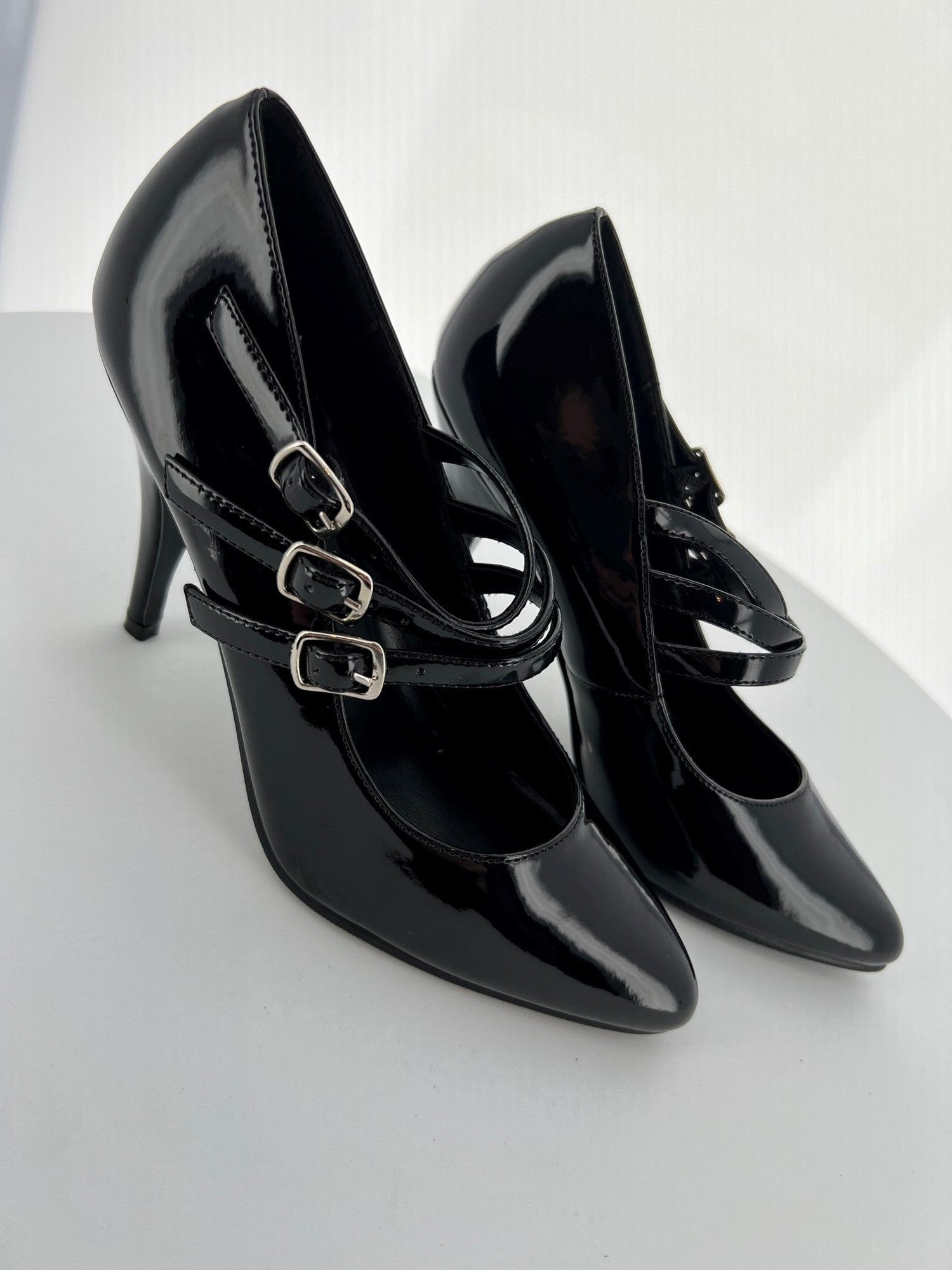 VANITY-447 Black High heel Pumps with Straps