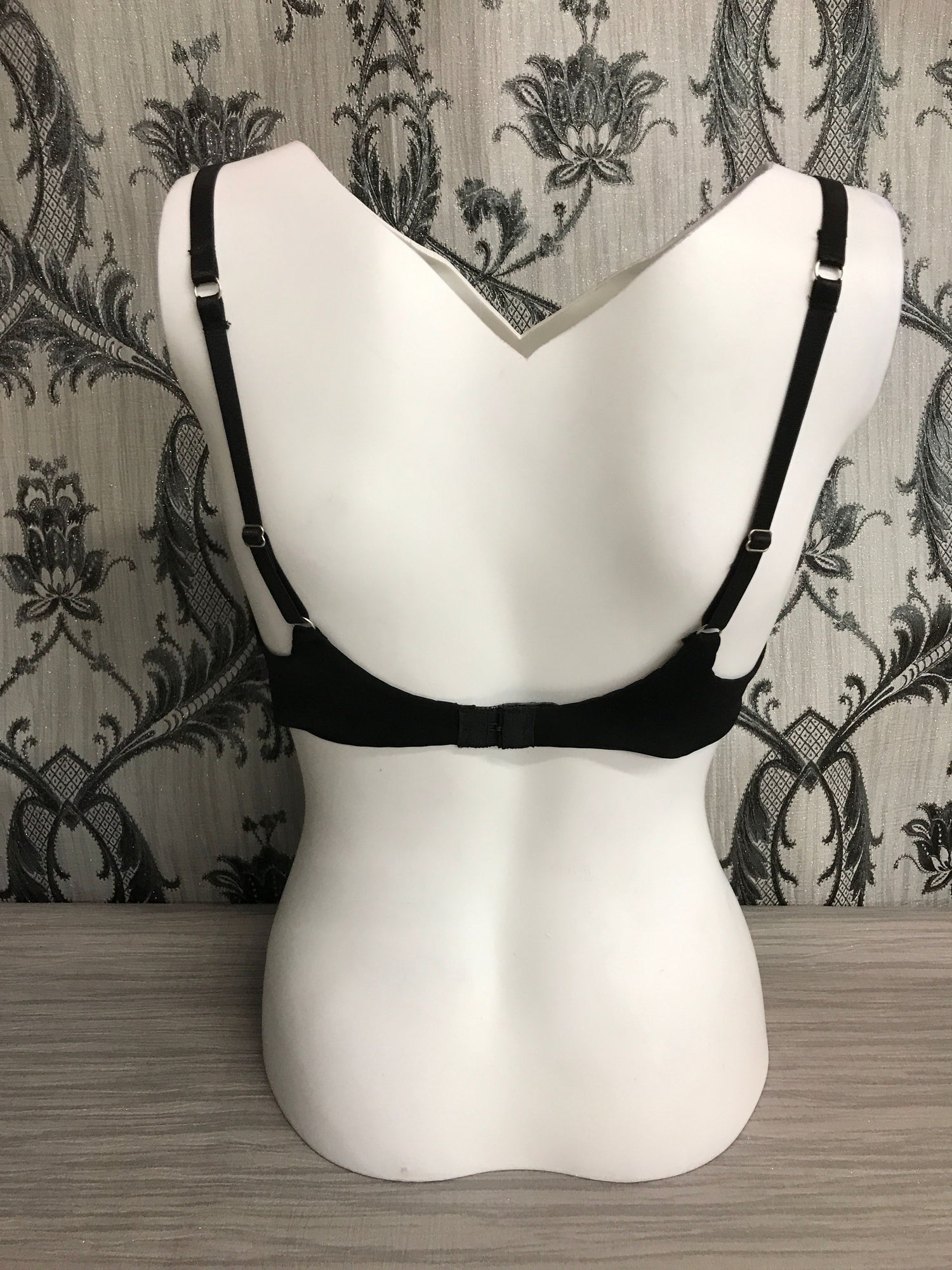 B21815-BLK