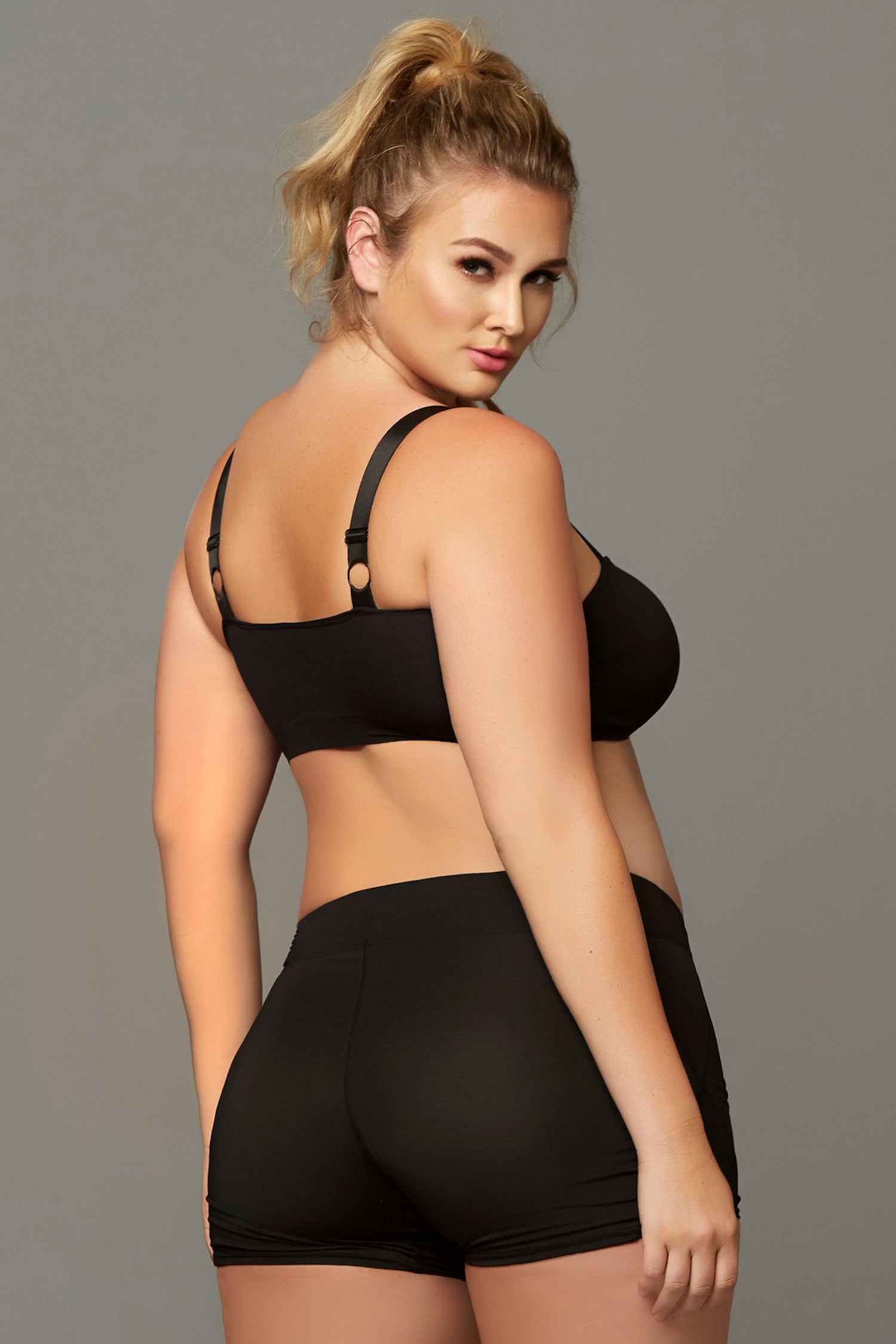 STM30134X Seven Til Midnight Seamless sports bra with bondage details Black