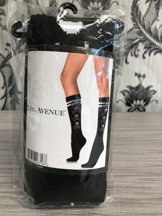 LA5581 Leg Avenue Pirate Skull Knee Socks
