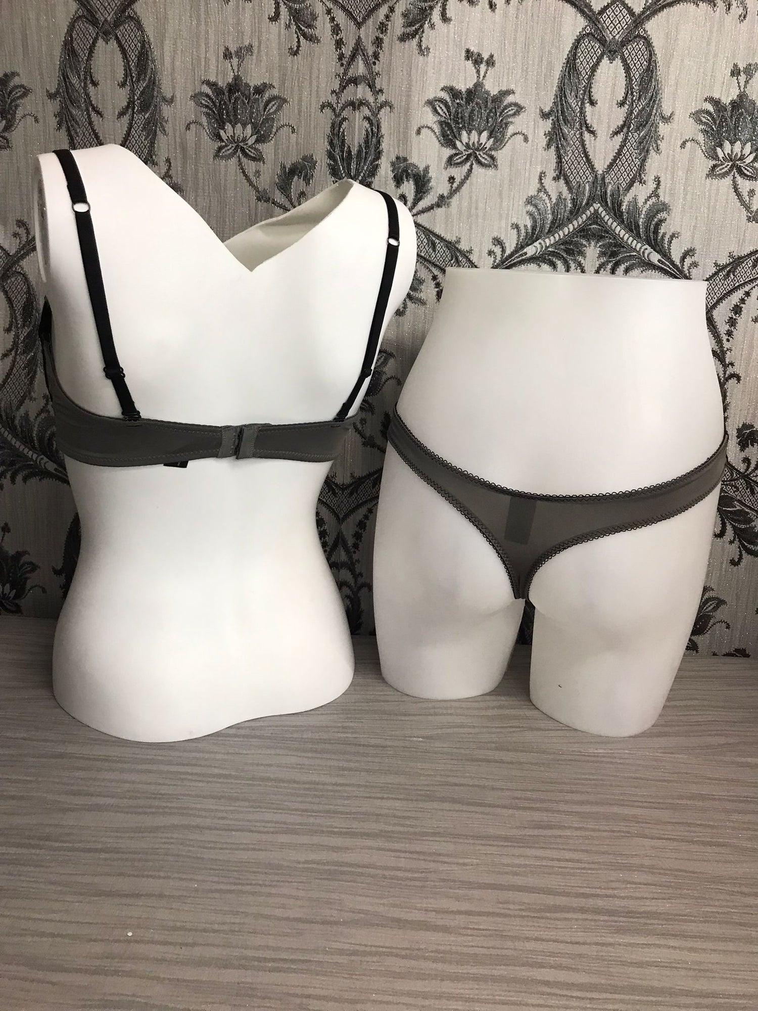 B24856-Blk tan dramático