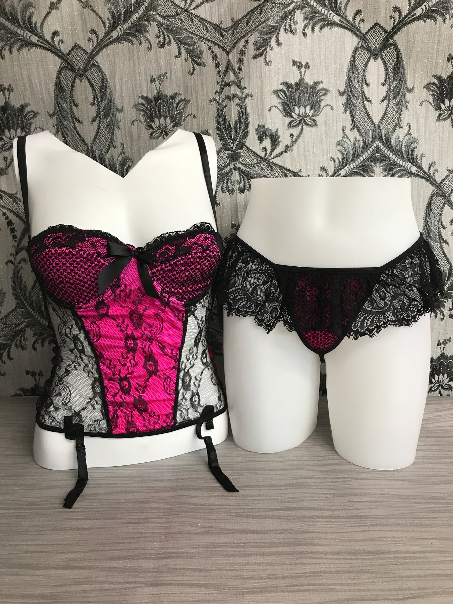 RV-PU513 Warehouse Lingerie Set Pink with Black Lace