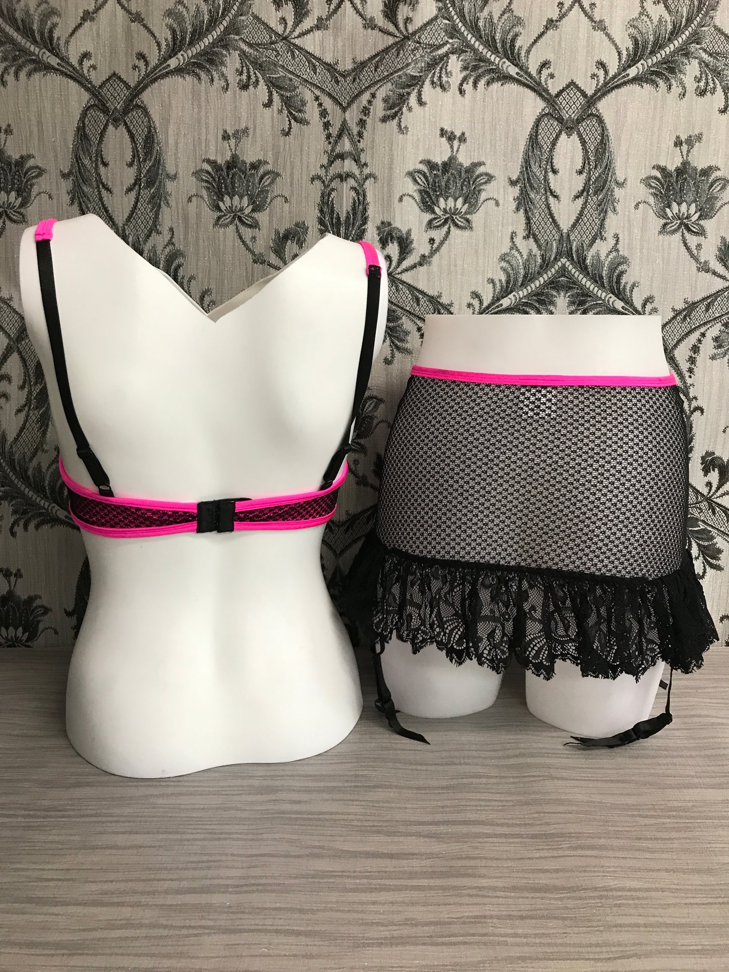 RV-PU835 Lace Lingerie Mini Skirt Set with Bra Top