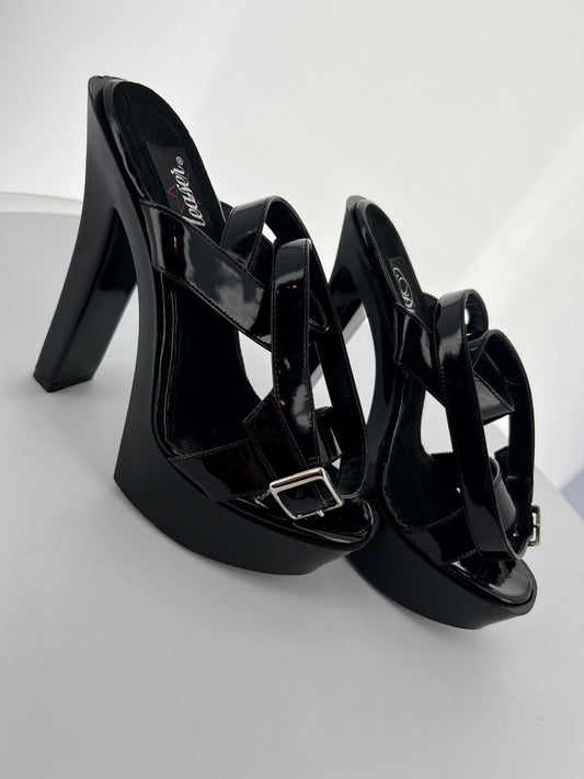 SUGAR-530 Black Patent Bedroom Heels Defective