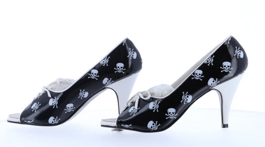 PUPIL-24 Pleaser Blk/Wht Skull High Heel Alternative Footwear Discontinued Sale Stock