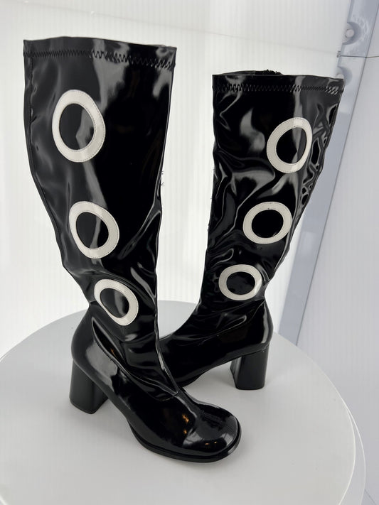 GOGO-360 Pleaser Blk/Wht Patent High Heel Alternative Footwear Discontinued Sale Stock
